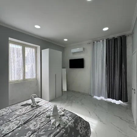 Vesuvius House * Nápoly